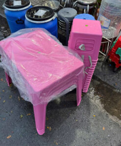 Bộ bàn ghế nhựa màu hồng 3N